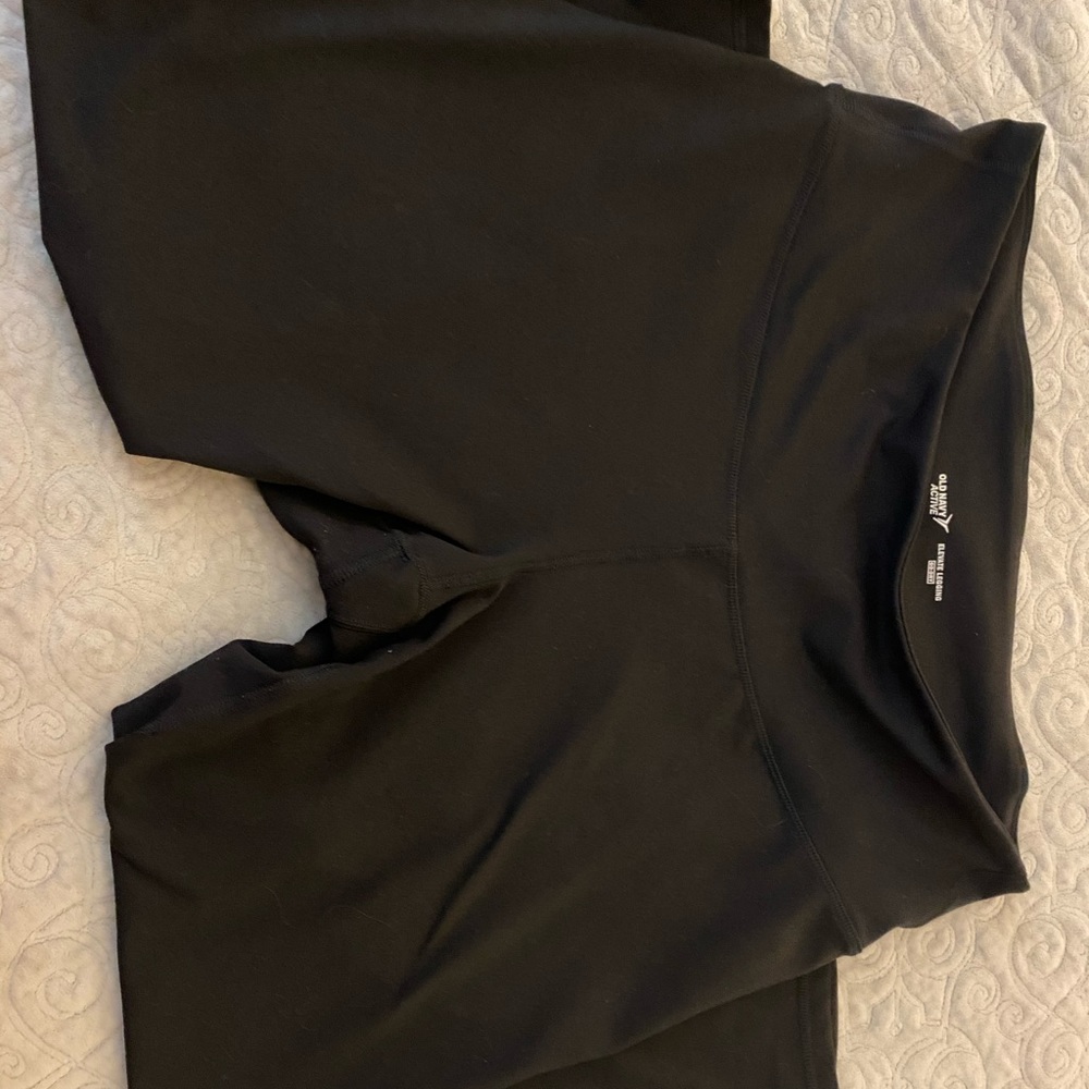Old navy elevate Capri leggings